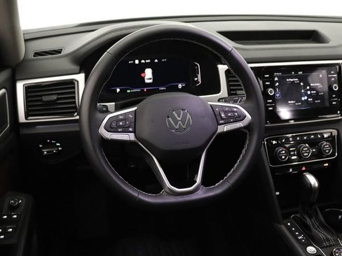 Used 2023 Volkswagen Atlas SEL AWD/4WD image 14