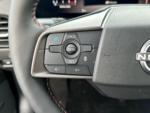 New 2026 Nissan Sentra SR w/ SR Premium Package FWD image 21