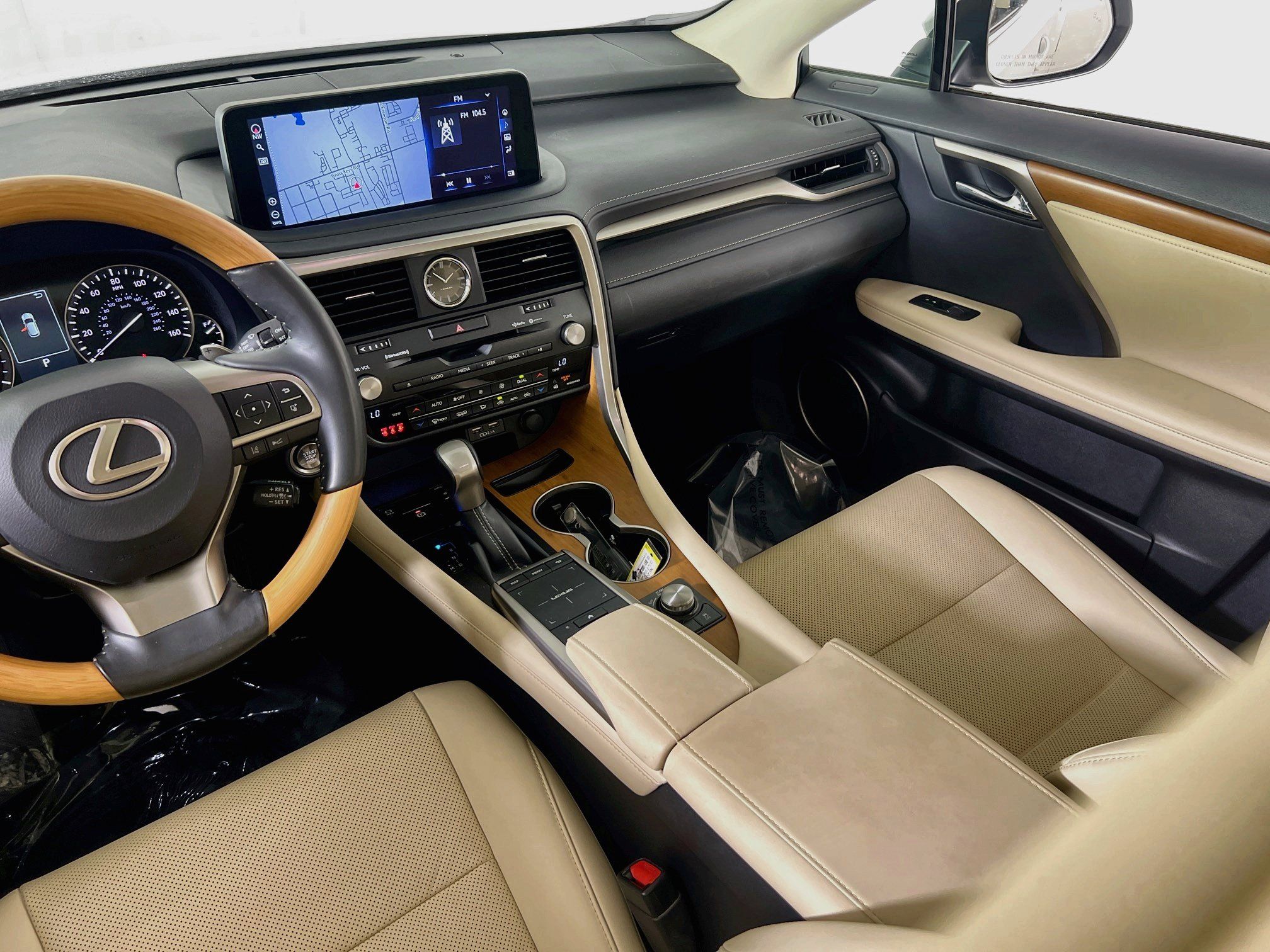 Used 2022 Lexus RX 350 FWD w/ Premium Package image 23