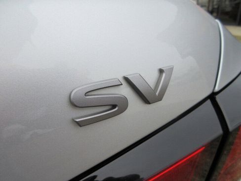 Used 2024 Nissan Altima 2.5 SV FWD image 29