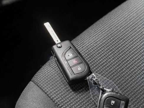 Certified 2023 Toyota RAV4 LE FWD image 29
