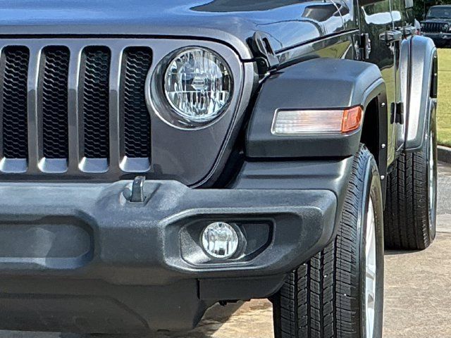 Used 2022 Jeep Wrangler Unlimited Sport AWD/4WD image 11
