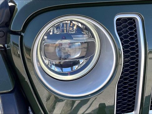 Used 2022 Jeep Wrangler Unlimited Sahara w/ LED Lighting Group image 29