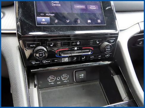 Used 2023 Jeep Grand Cherokee L Laredo AWD/4WD image 18