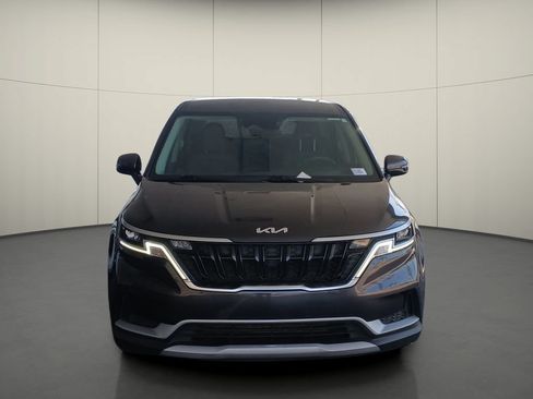 Used 2022 Kia Carnival LX FWD image 2