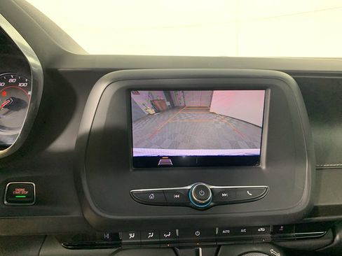 Used 2020 Chevrolet Camaro LT image 27