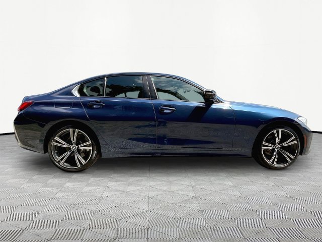 Used 2021 BMW 330i Sedan w/ Premium Package RWD image 4