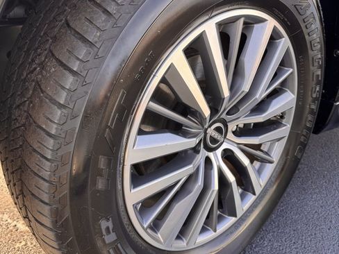 Used 2024 Nissan Armada SL w/ Captain's Chairs Package image 34