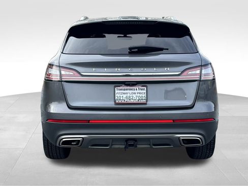 Used 2022 Lincoln Nautilus Reserve w/ Equipment Group 202A image 6