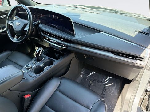 Certified 2024 Cadillac XT4 Premium Luxury AWD/4WD image 34