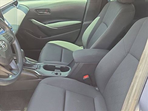 Used 2025 Toyota Corolla LE FWD image 14
