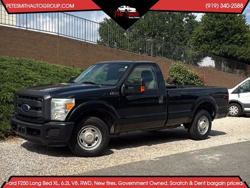 Used 2015 Ford F250 XL w/ Power Equipment Group RWD image 1