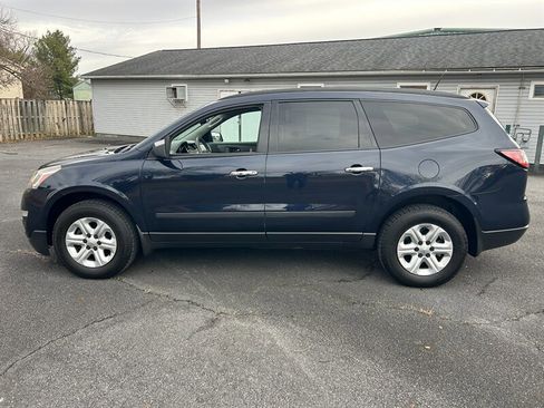 Used 2017 Chevrolet Traverse LS image 6