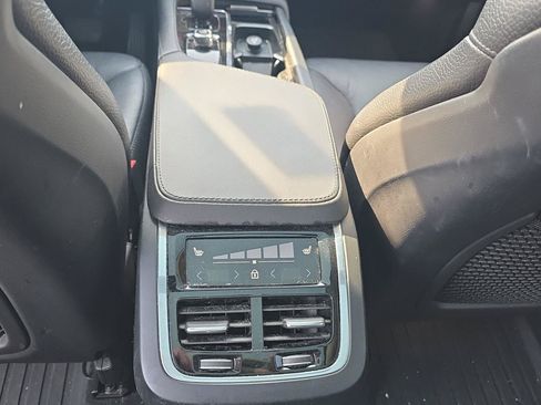 Used 2023 Volvo XC90 B5 Plus w/ Protection Package Premier AWD/4WD image 17