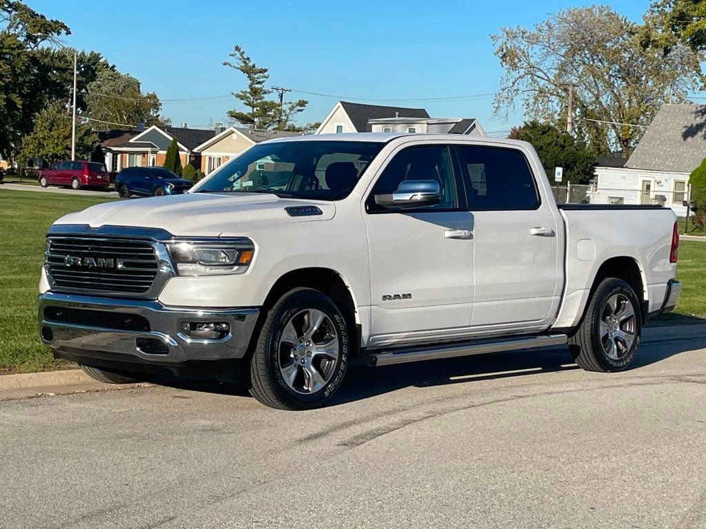 Used 2023 RAM 1500 Laramie AWD/4WD image 3