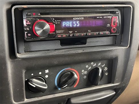 Used 2002 Jeep Wrangler Sport image 32