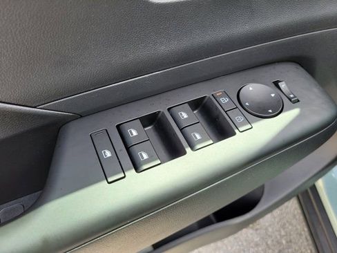 Certified 2026 Hyundai Kona SE FWD image 17