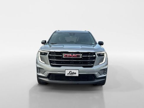 Used 2026 GMC Acadia Elevation w/ Elevation Premium Package FWD image 8