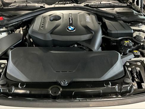 Used 2018 BMW 330i xDrive Sedan w/ Convenience Package image 29