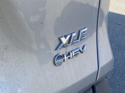 Used 2025 Toyota RAV4 XLE image 6