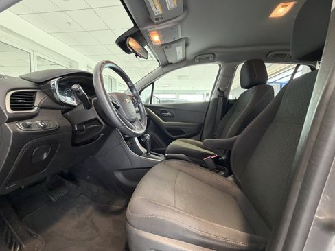 Used 2020 Chevrolet Trax LS w/ Tint and Cruise Package FWD image 2