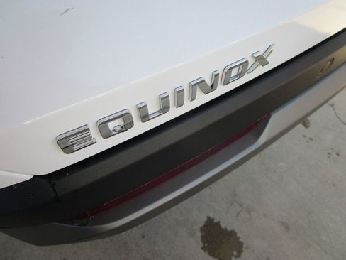 New 2026 Chevrolet Equinox LT w/ Convenience Package II image 10