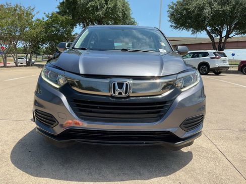 Used 2019 Honda HR-V LX image 2