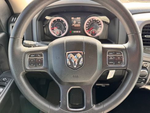 Used 2017 RAM 1500 Express image 15