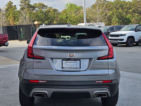 Used 2023 Cadillac XT4 Premium Luxury FWD image 6