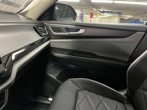 New 2026 Volkswagen Atlas Peak Edition AWD/4WD image 32
