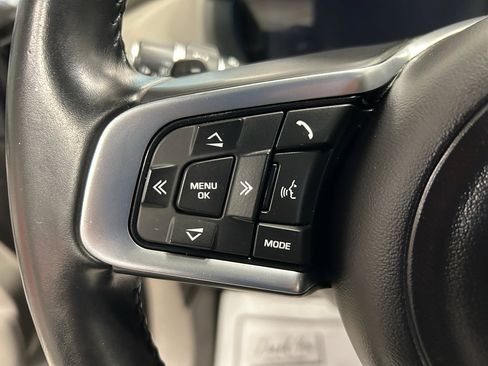 Used 2017 Jaguar F-PACE R-Sport AWD/4WD image 12