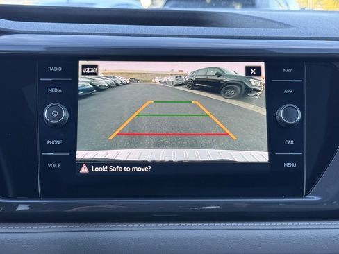 Used 2023 Volkswagen Taos SEL image 21