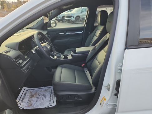 New 2026 GMC Terrain AT4 w/ LPO, Floor Liner Package image 11