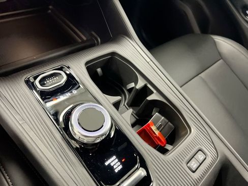 New 2026 Jeep Cherokee Limited AWD/4WD image 17
