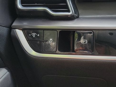 Certified 2024 Kia Sportage EX FWD image 26