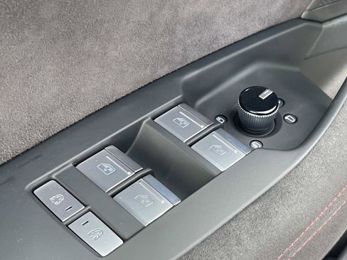 Certified 2024 Audi RS 6 performance AWD/4WD image 70