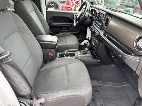 Used 2018 Jeep Wrangler Unlimited Sport S image 14