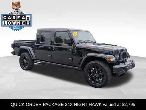 Used 2025 Jeep Gladiator Sport AWD/4WD image 1