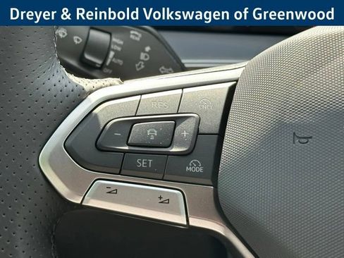 New 2026 Volkswagen Tiguan SE R-Line AWD/4WD image 14