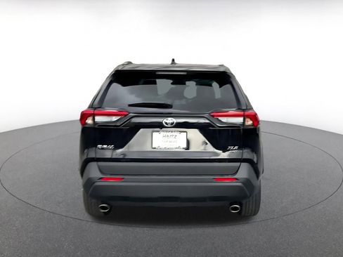 Used 2025 Toyota RAV4 XLE image 12