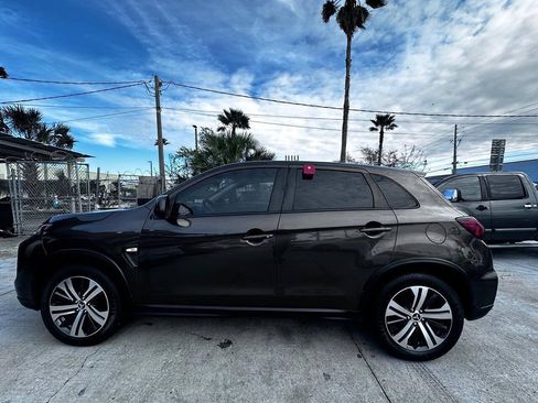 Used 2020 Mitsubishi Outlander Sport ES FWD image 4