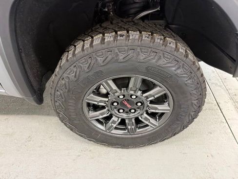New 2026 GMC Sierra 1500 AT4X AWD/4WD image 4