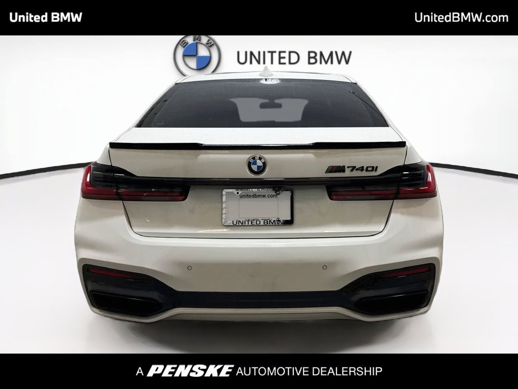 Used 2020 BMW 740i w/ M Sport Package RWD image 6