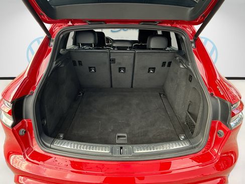 Used 2023 Porsche Macan S w/ Premium Package Plus image 28