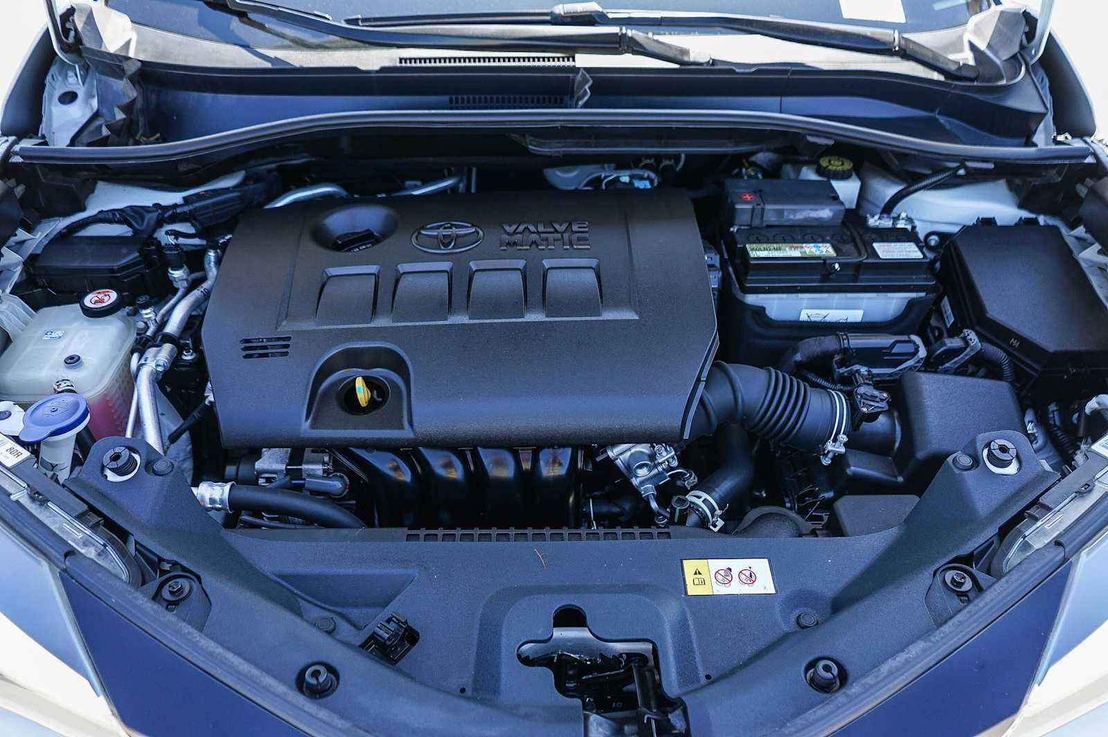 Used 2022 Toyota C-HR Limited FWD image 27