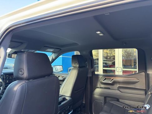 Used 2023 GMC Sierra 1500 SLT w/ SLT Premium Plus Package image 11