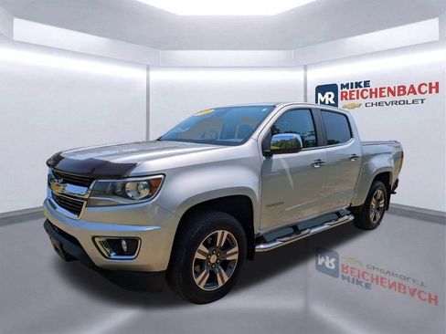 Used 2018 Chevrolet Colorado LT w/ Luxury Package, Chrome AWD/4WD image 8