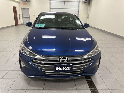 Used 2019 Hyundai Elantra Limited image 3