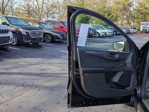 Used 2025 Ford Escape Active image 11