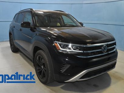 Used 2023 Volkswagen Atlas SE w/ Panoramic Sunroof Package